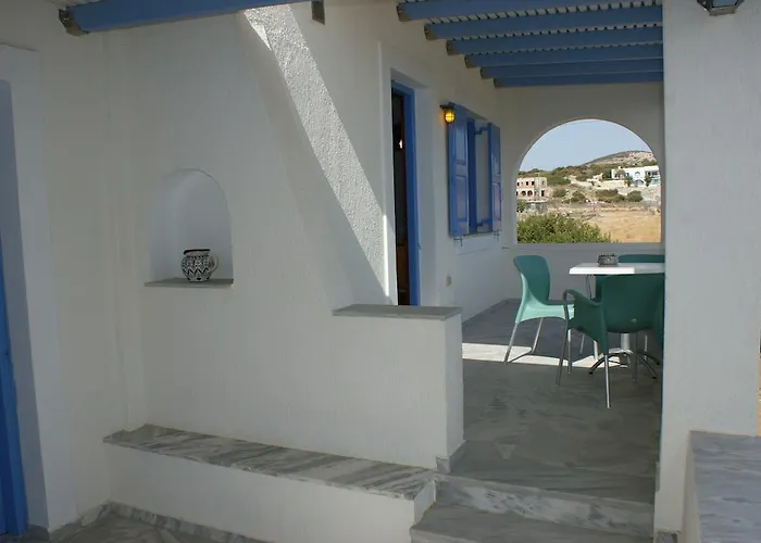 Lägenhetshotell Glyfada 3*